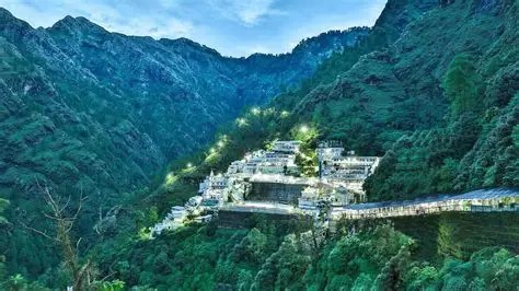 Kashmir with Vaishno Devi